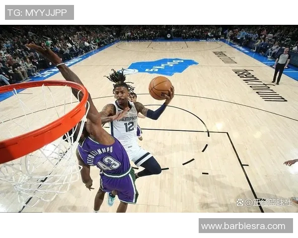 雄鹿队大胜灰熊,继续稳坐东部榜首 雄鹿队大胜灰熊,继续稳坐东部榜首