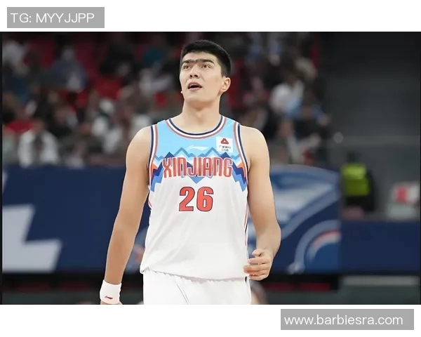 新疆队鲁吐布拉受伤下场,球迷齐声呼唤他的回归 新疆队鲁吐布拉受伤下场,球迷齐声呼唤他的回归