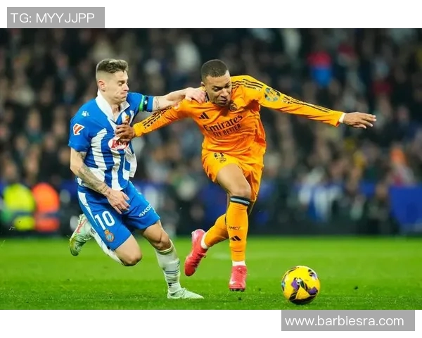 塞维利亚外援魔笛遭到抨击，球迷呼吁俱乐部考虑出售