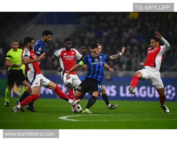 马赛主场欧冠赛后球迷暴力事件升级引发大规模斗殴冲突 马赛主场欧冠赛后球迷暴力事件升级引发大规模斗殴冲突