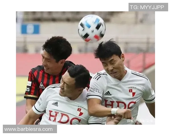 清莱联与首尔FC的对决分析及战术解析探讨 清莱联与首尔FC的对决分析及战术解析探讨