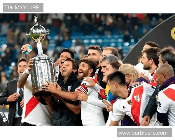 巴兰基与帕尔梅激战正酣谁能在这场对决中笑到最后